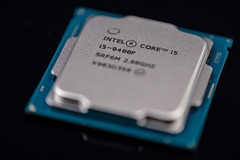AMD и Intel приостановили поставки продукции в Россию