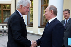 Билл Клинтон рассказал о приглашении России в НАТО
