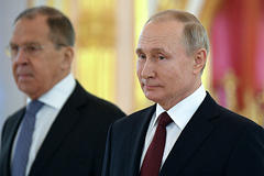 США ввели санкции против семей Путина и Лаврова