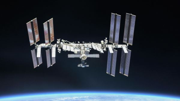 Выход российских космонавтов в открытый космос перенесли на 10-15 минут 0