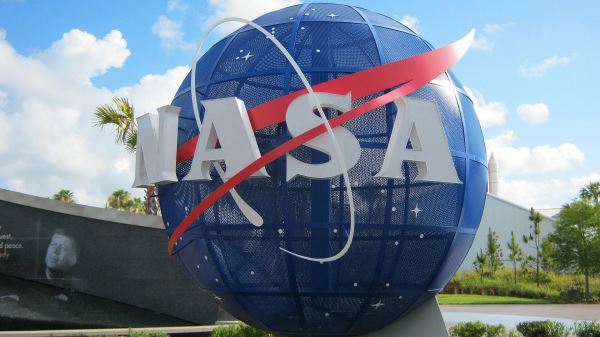 НАСА пообещало заплатить за полет астронавта в мае в рублях 0