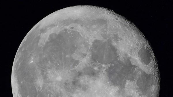 Российские лунные станции получат новые приборы взамен европейским 0